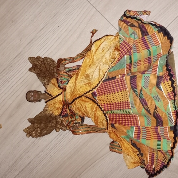 African American Angel Tree Top. - Picture 6 of 7